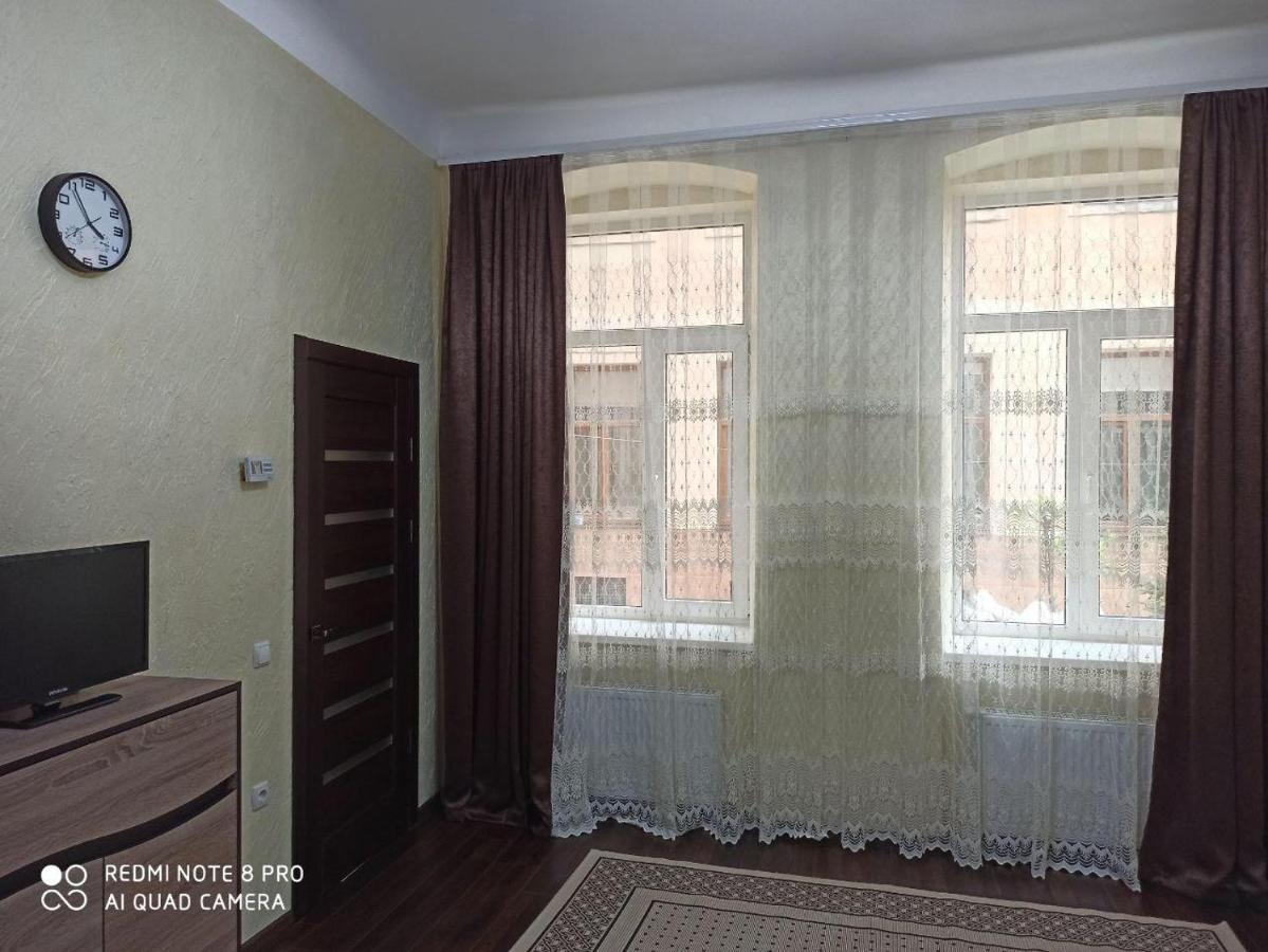 Квартира В Самом Центре Wi-Fi Apartment Chernivtsi Exterior photo