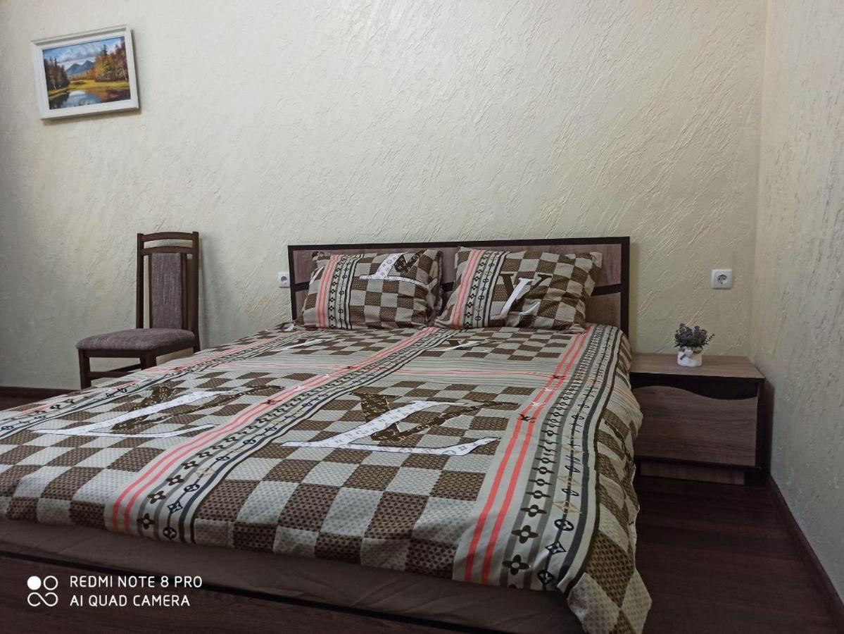 Квартира В Самом Центре Wi-Fi Apartment Chernivtsi Exterior photo